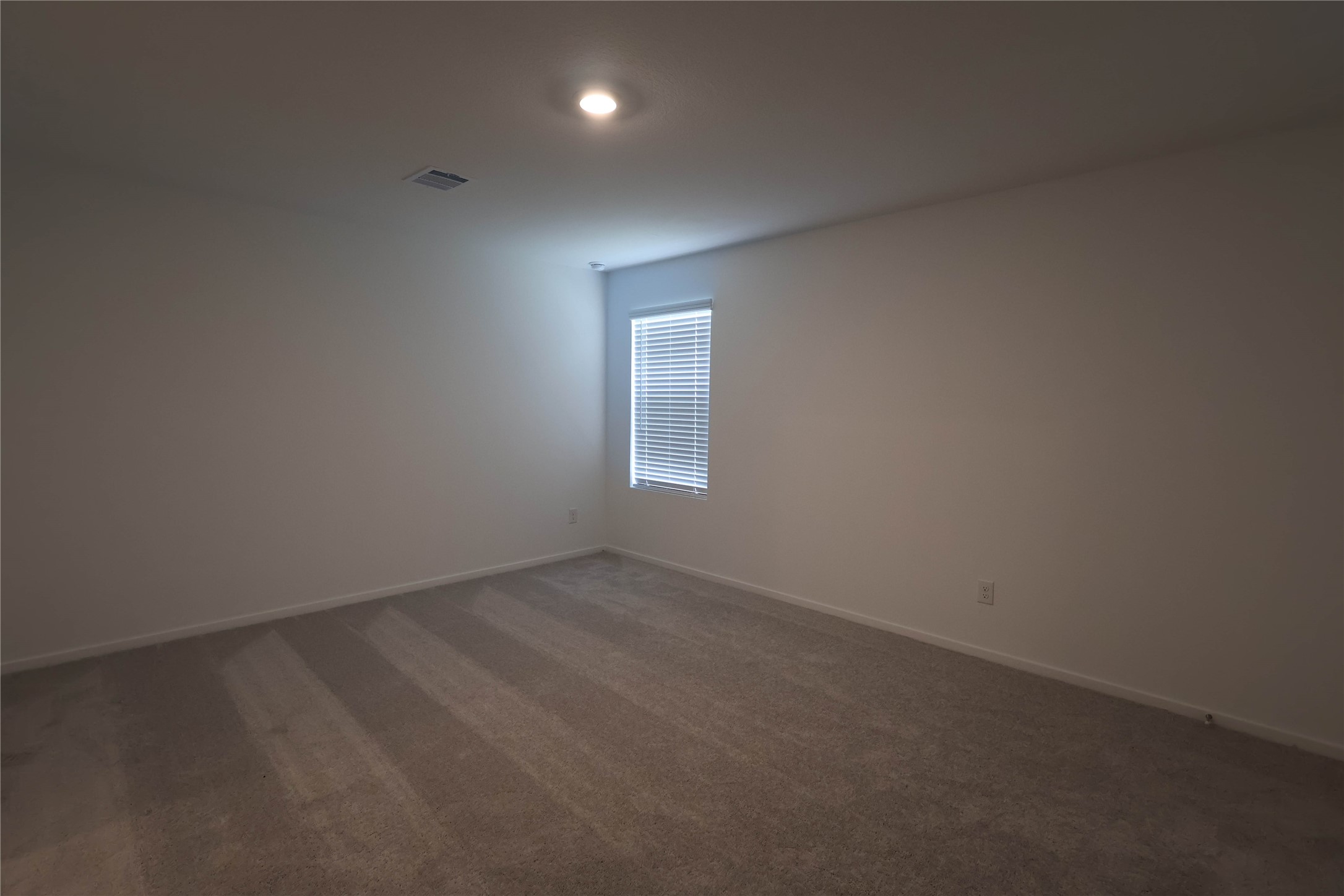 3020 Colusa Rdg Drive Katy, TX 77493 - Photo 10 of 16 an empty room with a window
