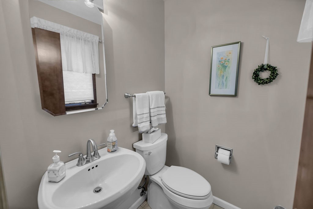 4454 Lawson Drive Decatur, IL 62526 - Photo 17 of 36
