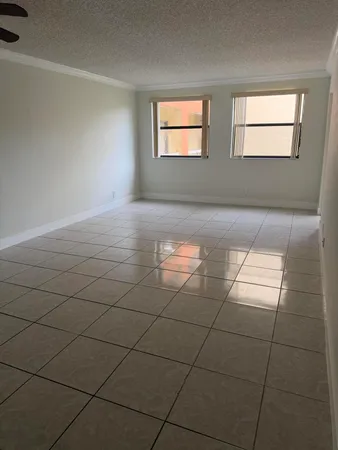 $1,925 | 8160 Geneva Court, Unit 314, Doral, FL 33166