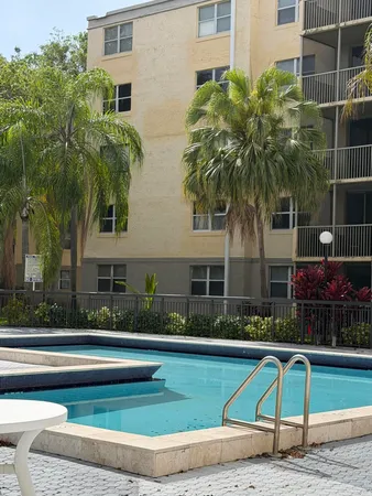 $1,925 | 8160 Geneva Court, Unit 314, Doral, FL 33166