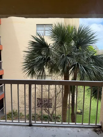 $1,925 | 8160 Geneva Court, Unit 314, Doral, FL 33166