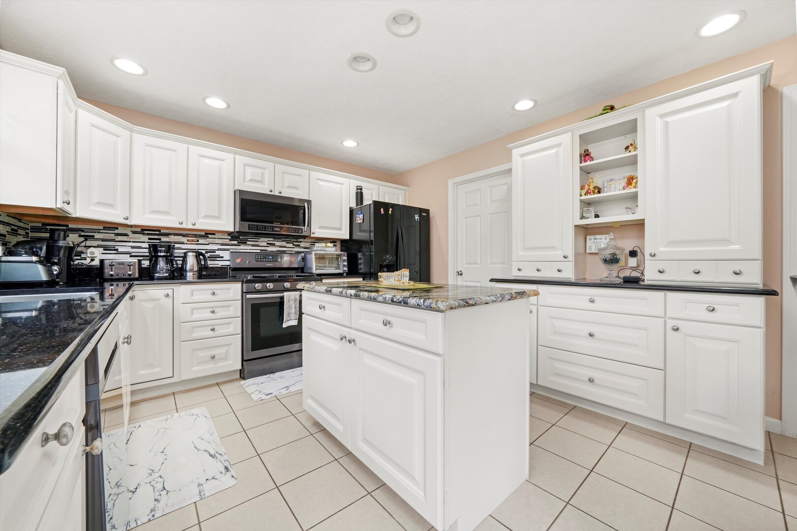 2364 Heather Ridge Drive Normal, IL 61761 - Photo 14 of 37