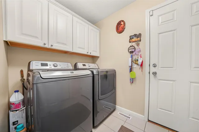 $330,000 | 2364 Heather Ridge Drive, Normal, IL 61761