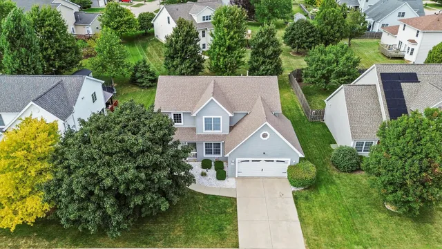 $330,000 | 2364 Heather Ridge Drive, Normal, IL 61761
