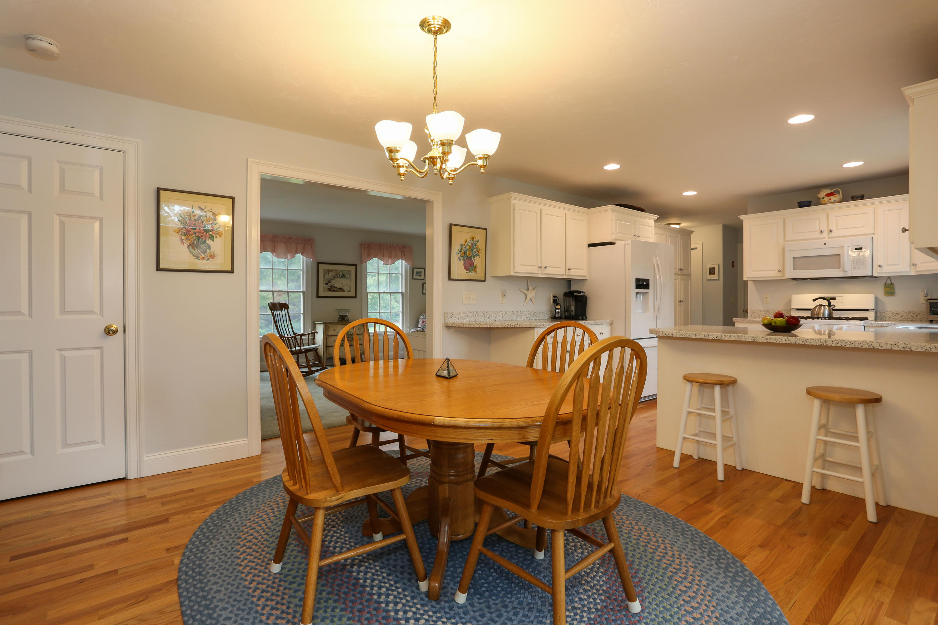 3 Somerset Road Harwich, MA 02645 - Photo 9 of 34 3SomLR-11