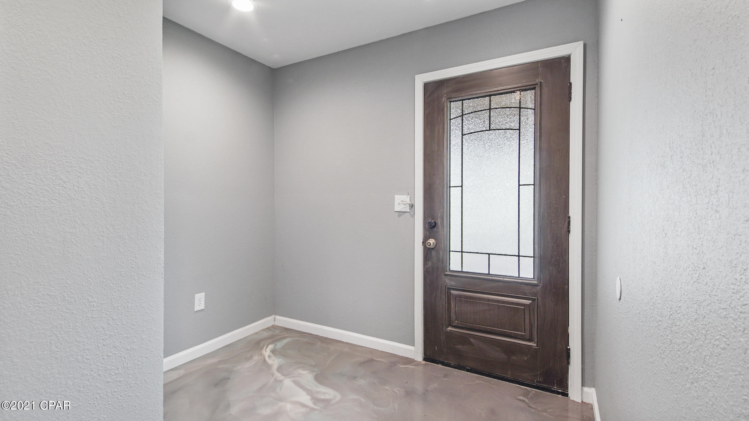 15529 Gainer Road Youngstown, FL 32466 - Photo 2 of 18 Gallery Image 2
