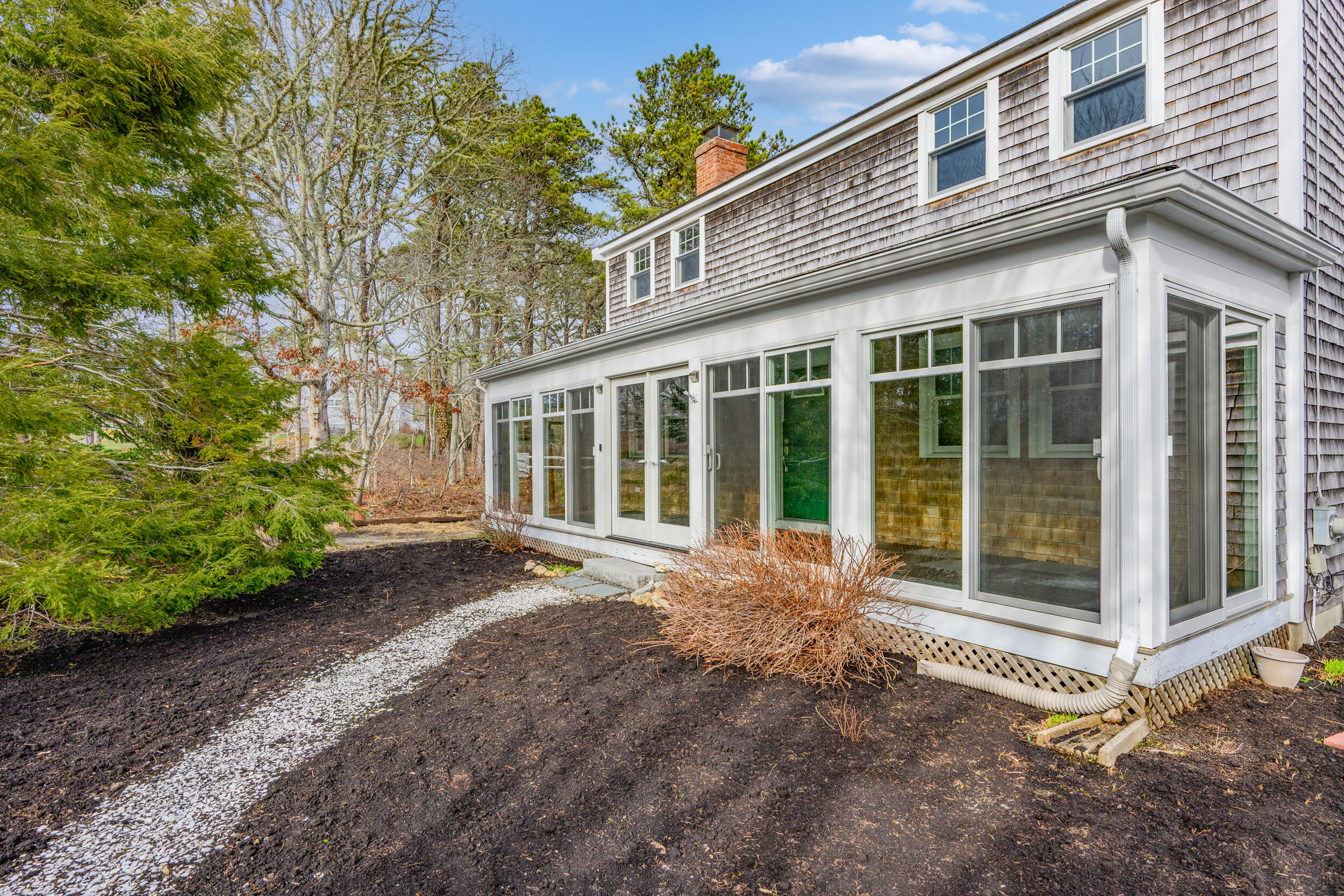 25 Robert Road Harwich, MA 02645 - Photo 2 of 45 Front View