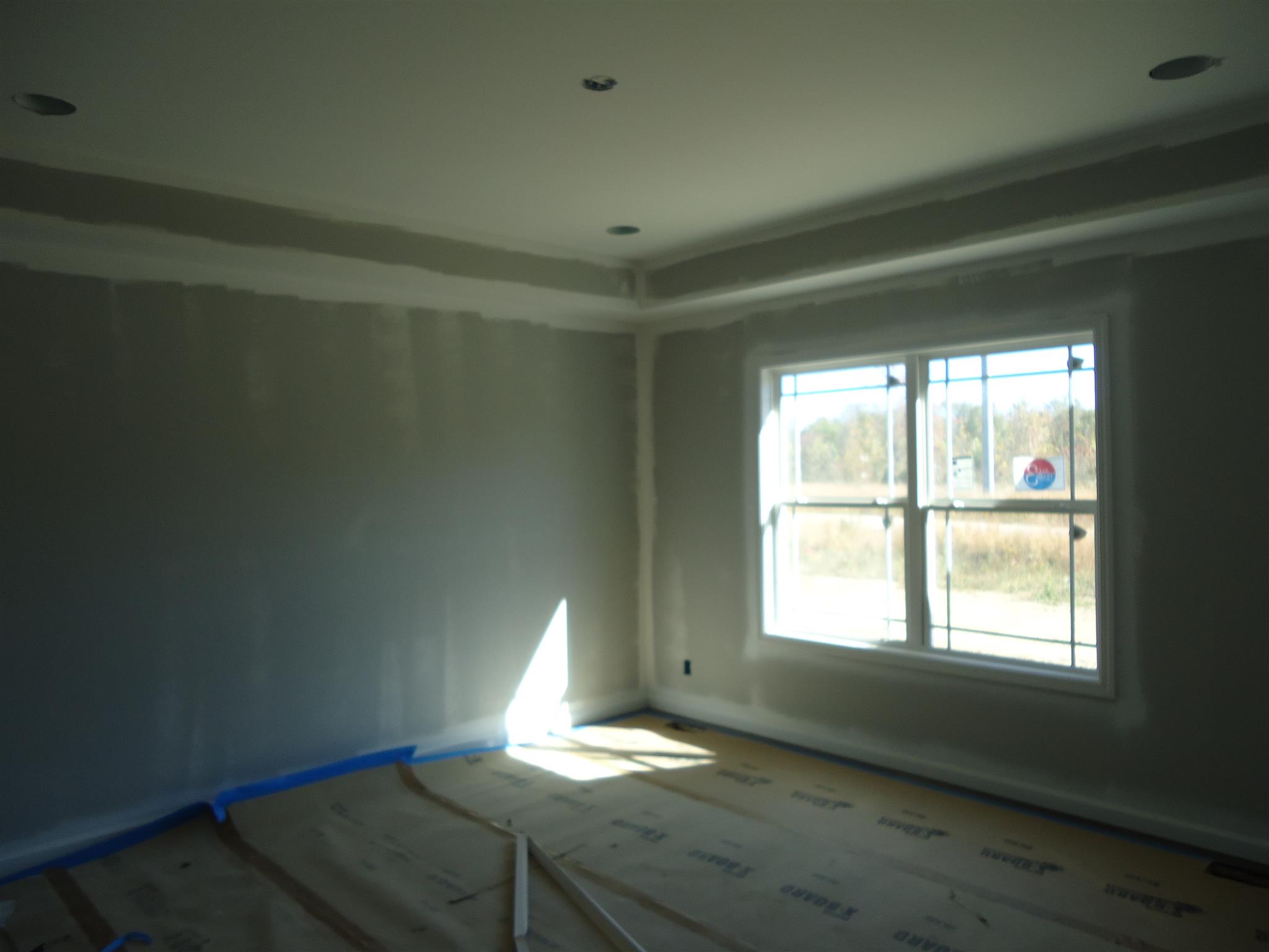 100 Ballard Road Manchester, TN 37355 - Photo 5 of 9 a view of an empty room with a window
