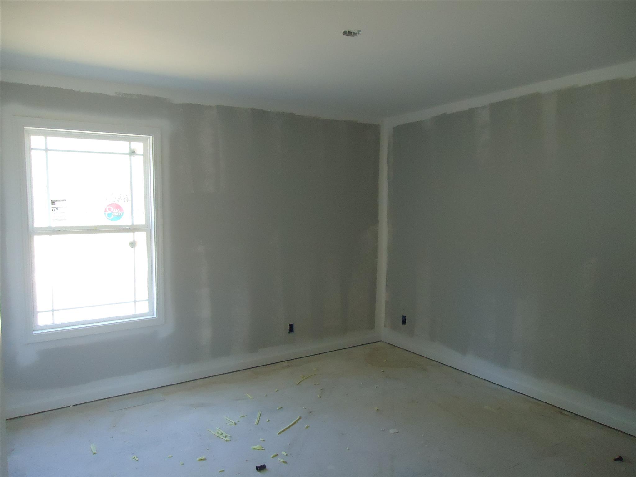 100 Ballard Road Manchester, TN 37355 - Photo 7 of 9 an empty room with a window