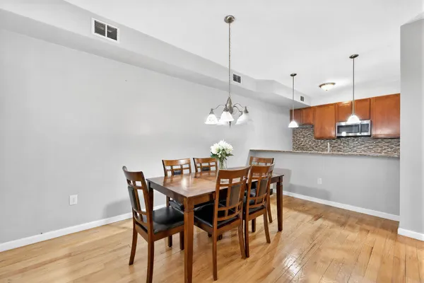 $2,900 | 612 12th Street, Unit 3, Union City, NJ 07087