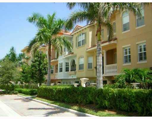 2777 Ravella Way Palm Beach Gardens, FL 33410 - Photo 5 of 28 B4A1BCAB-1715-43BE-8E2B-49C2136B9559
