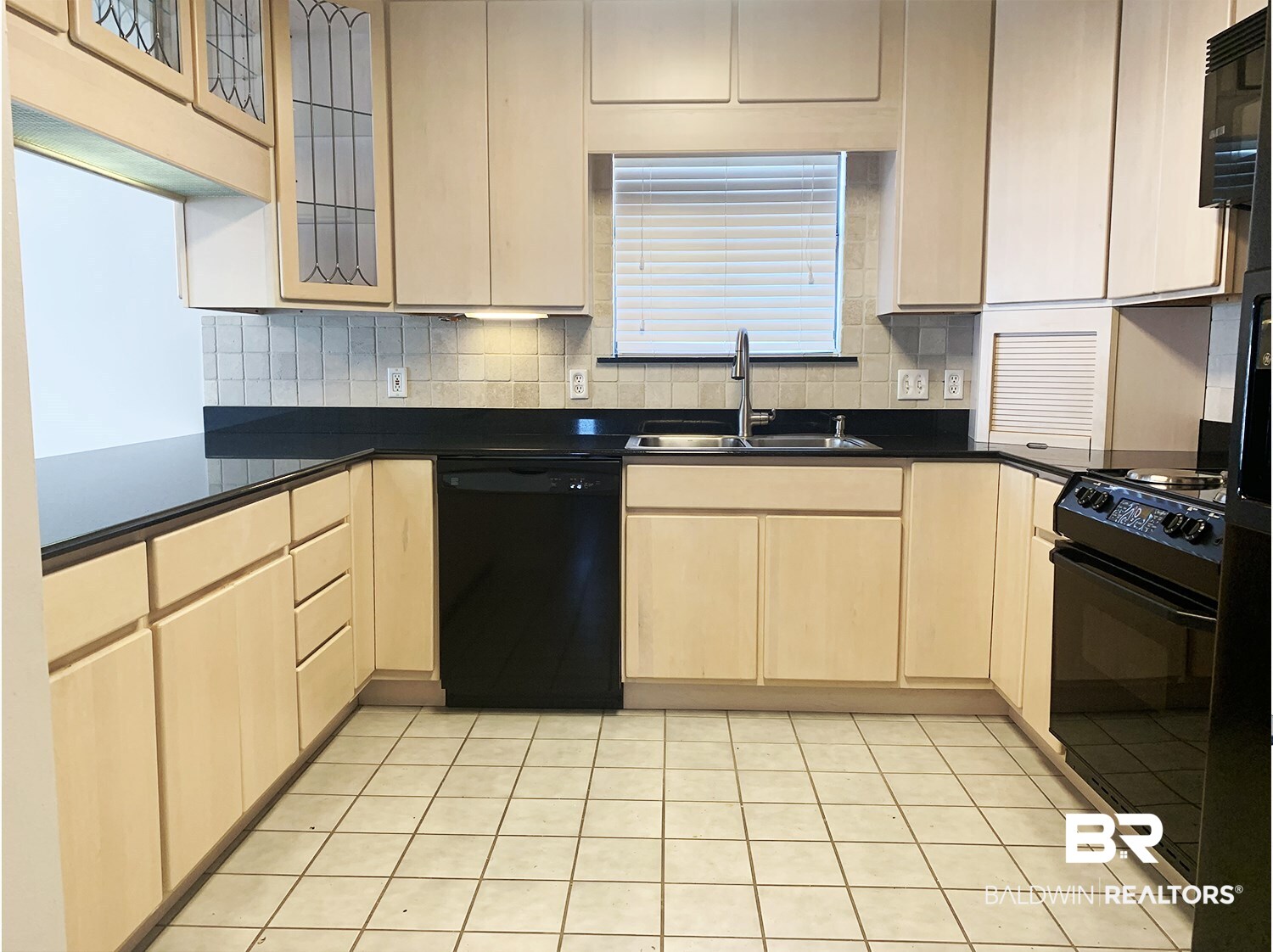 26140 Garrett Lane Orange Beach, AL 36561 - Photo 16 of 46