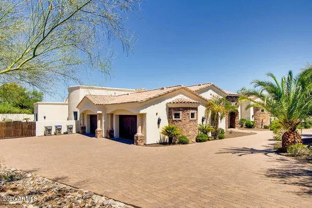 $17,000 | 4854 East Caida Del Sol Drive, Paradise Valley, AZ 85253