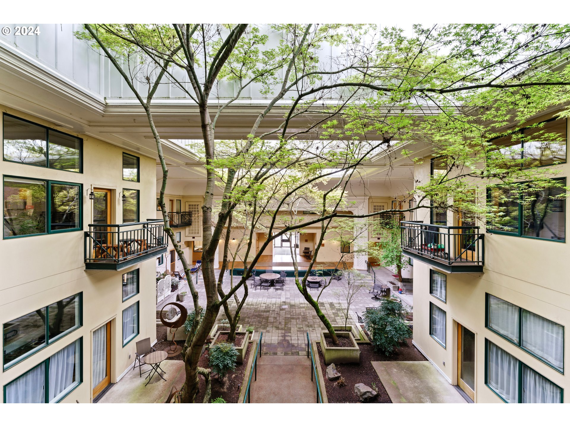 650 West 12th Avenue, Unit 202 Eugene, OR 97402 - Photo 22 of 30 a view of outdoor space and seating area