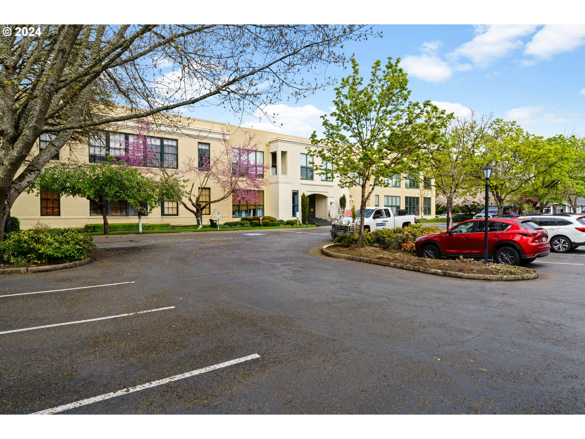650 West 12th Avenue, Unit 202 Eugene, OR 97402 - Photo 29 of 30 a view of a street with cars on road
