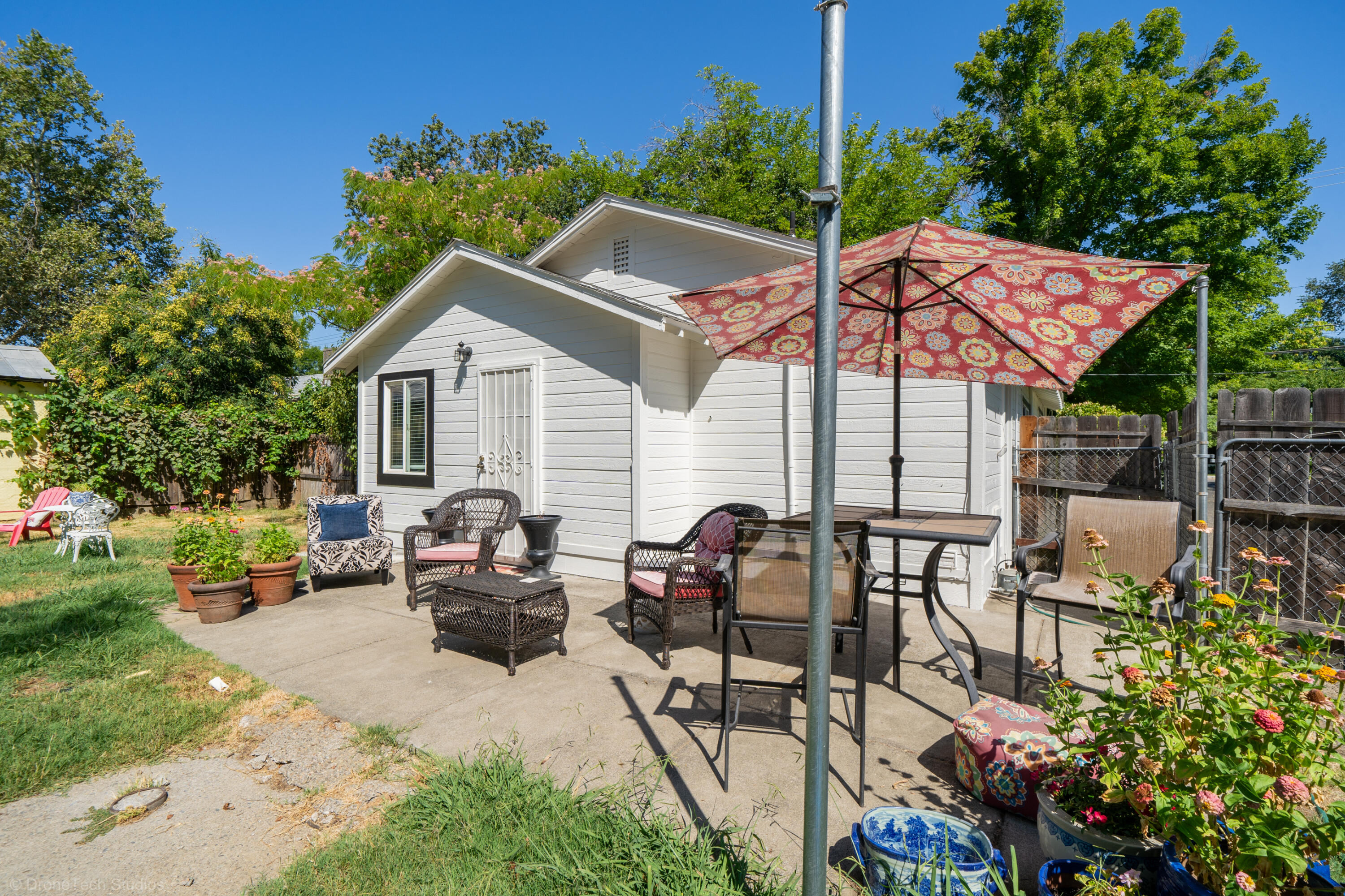 2711 North Bonnyview Road Redding, CA 96001 - Photo 54 of 61 2711 N Bonnyview Rd-34