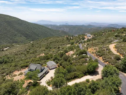 $735,000 | 15683 North Peak Road, Julian, CA 92036