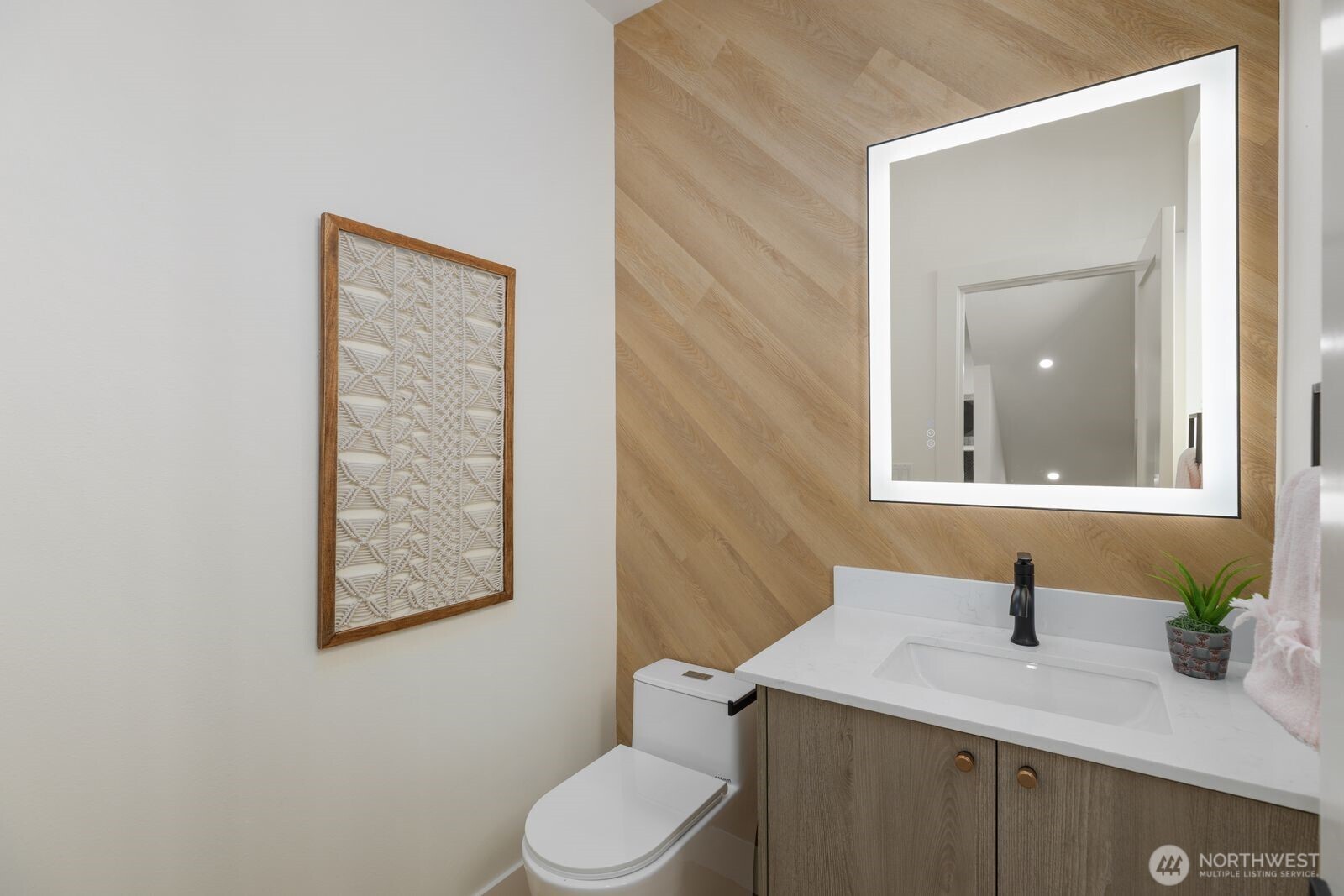 933 North 87th Street Seattle, WA 98103 - Photo 27 of 38