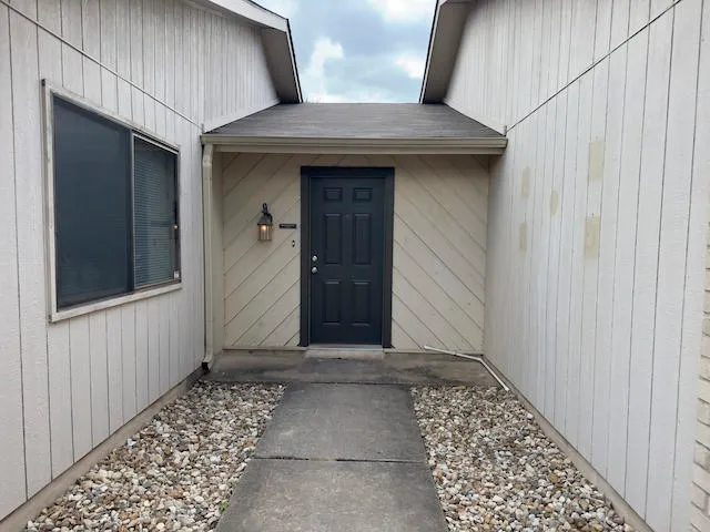 $1,850 | 12105 Missel Thrush Court, Austin, TX 78750