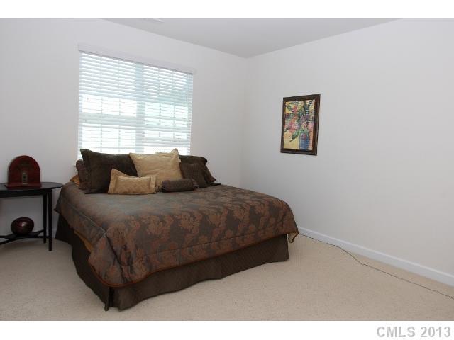 11404 Ashbourne Hall Road Charlotte, NC 28277 - Photo 14 of 16 Gallery Image 14