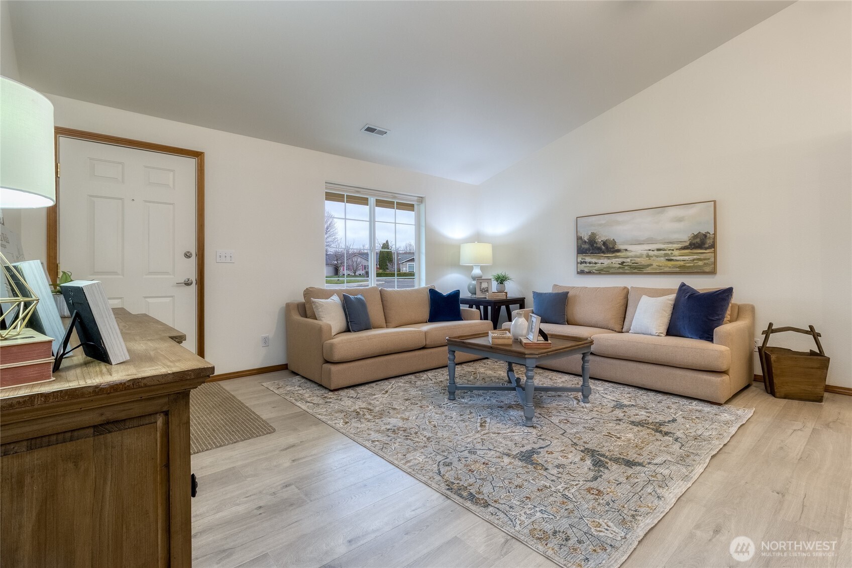 64 Talon Loop Walla Walla, WA 99362 - Photo 4 of 32