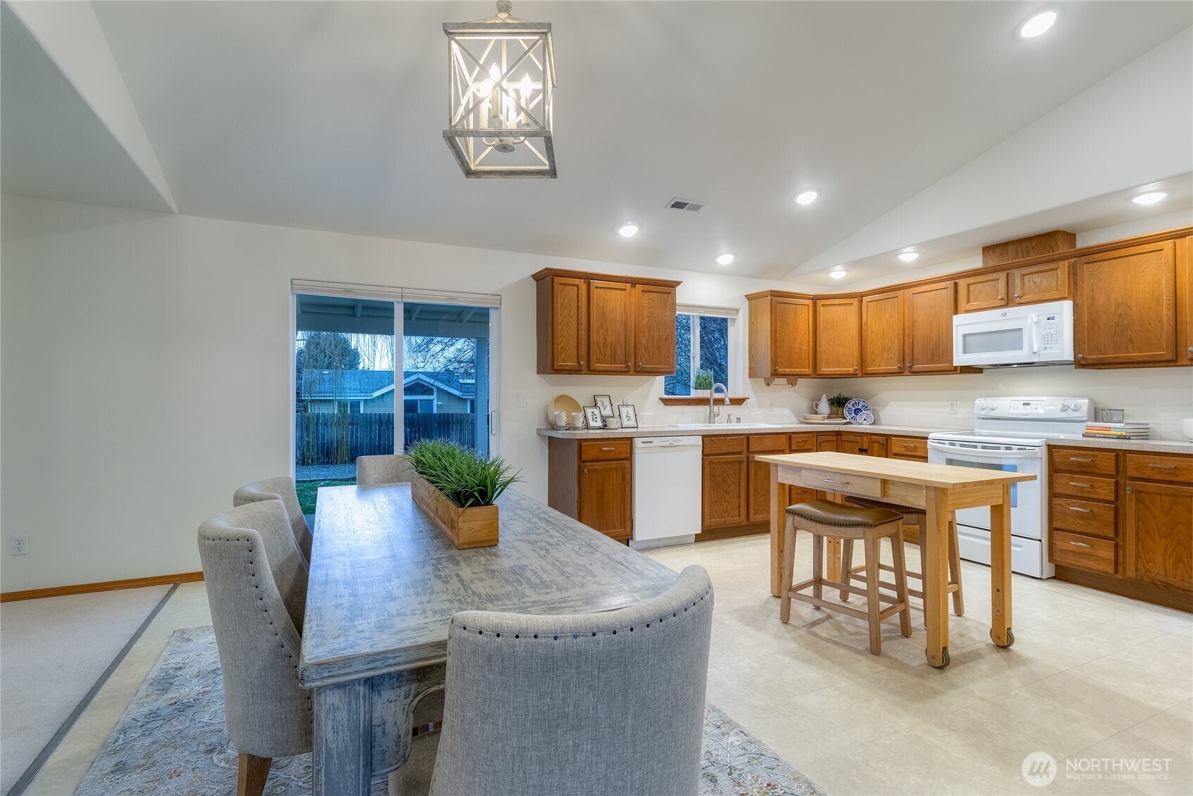 64 Talon Loop Walla Walla, WA 99362 - Photo 8 of 32