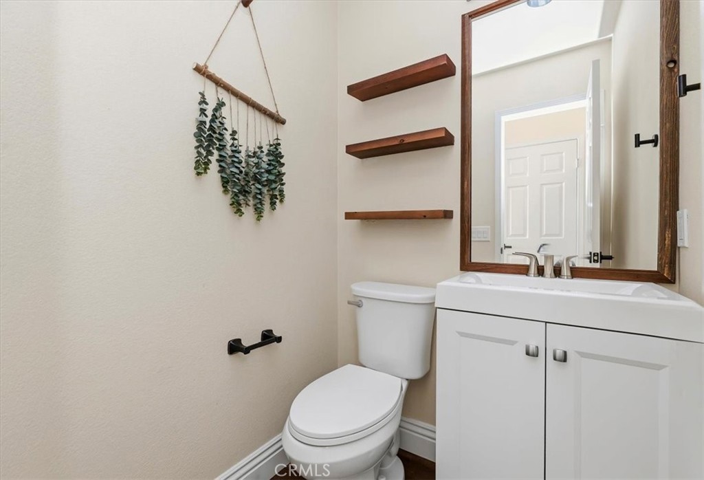 42748 Mountain Shadow Road Murrieta, CA 92562 - Photo 24 of 37