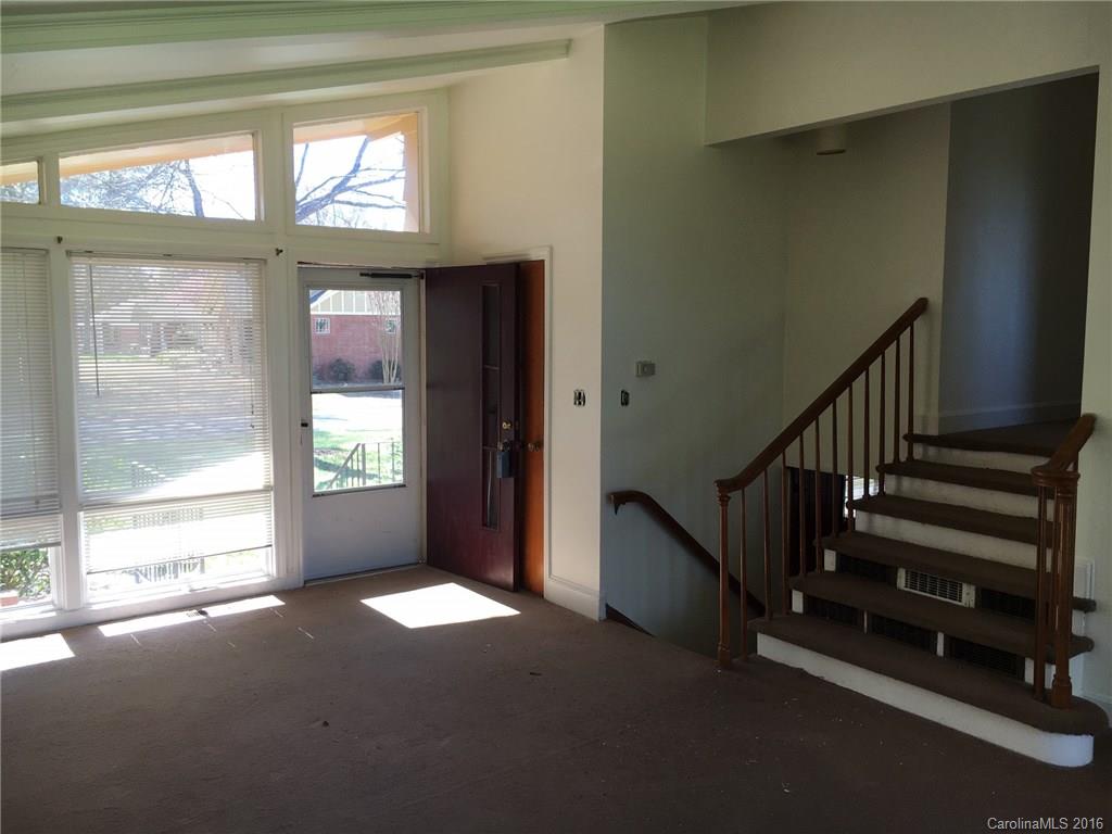 5600 Seacroft Road, Unit 12 Charlotte, NC 28210 - Photo 6 of 14 Gallery Image 6