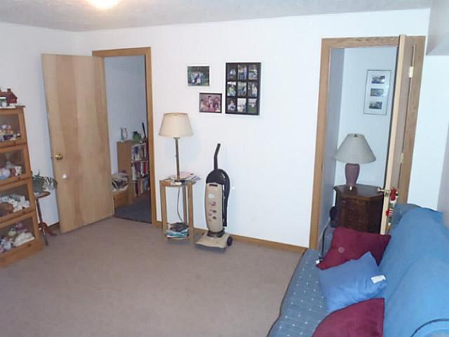 4139 Veatch Road Gambier, OH 43022 - Photo 9 of 19 Gallery Image 9