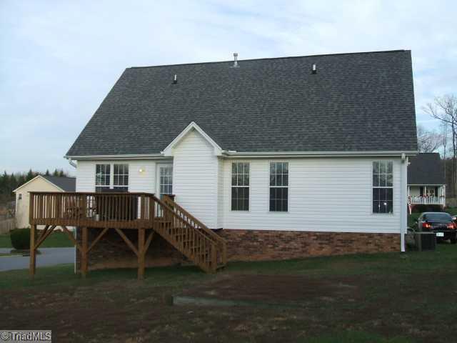 5180 Springhouse Farm Road Winston-Salem, NC 27107 - Photo 2 of 11 Exterior Back.