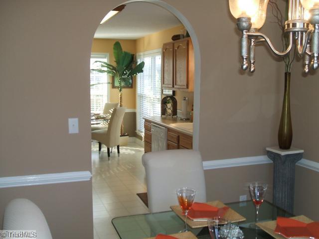 5180 Springhouse Farm Road Winston-Salem, NC 27107 - Photo 5 of 11 Kitchen.