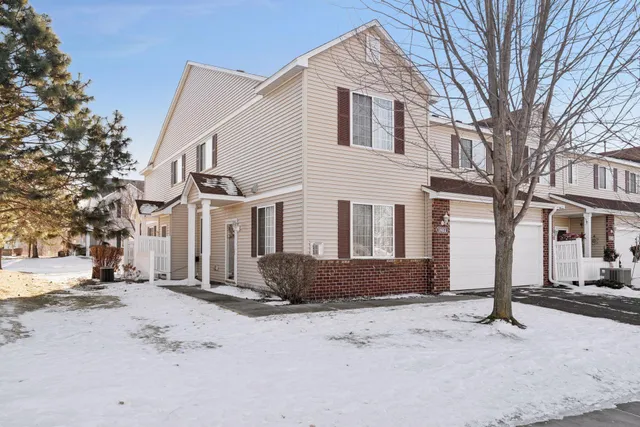 $304,900 | 18051 69th Place North, Unit 2006, Maple Grove, MN 55311