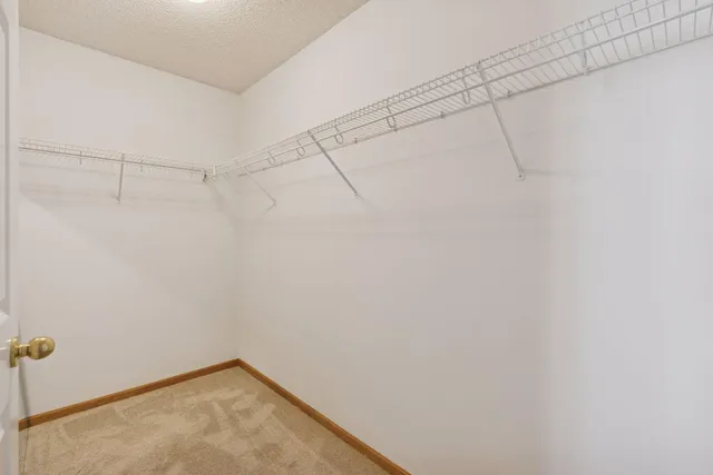 $304,900 | 18051 69th Place North, Unit 2006, Maple Grove, MN 55311