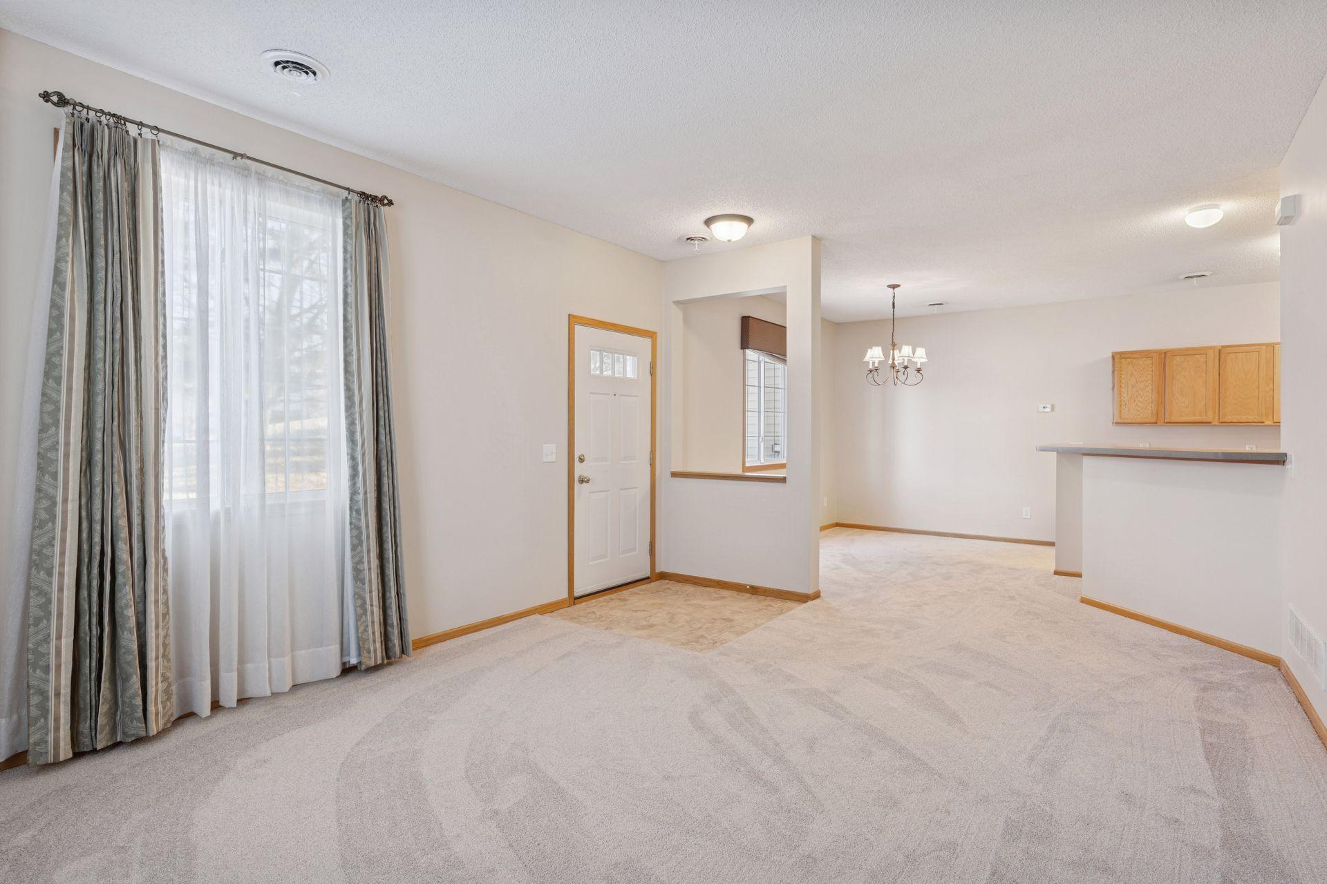 18051 69th Place North, Unit 2006 Maple Grove, MN 55311 - Photo 9 of 35