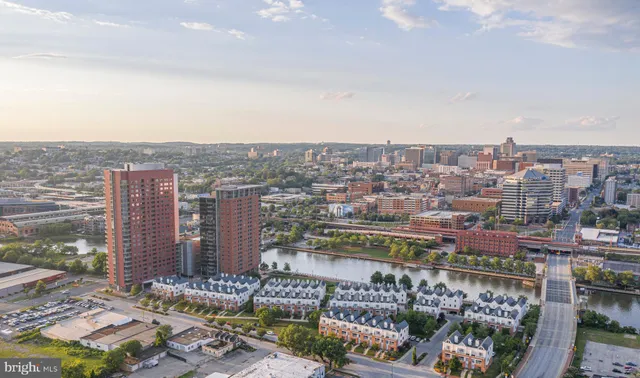 $400,000 | 105 Christina Landing Drive, Unit 903, Wilmington, DE 19801