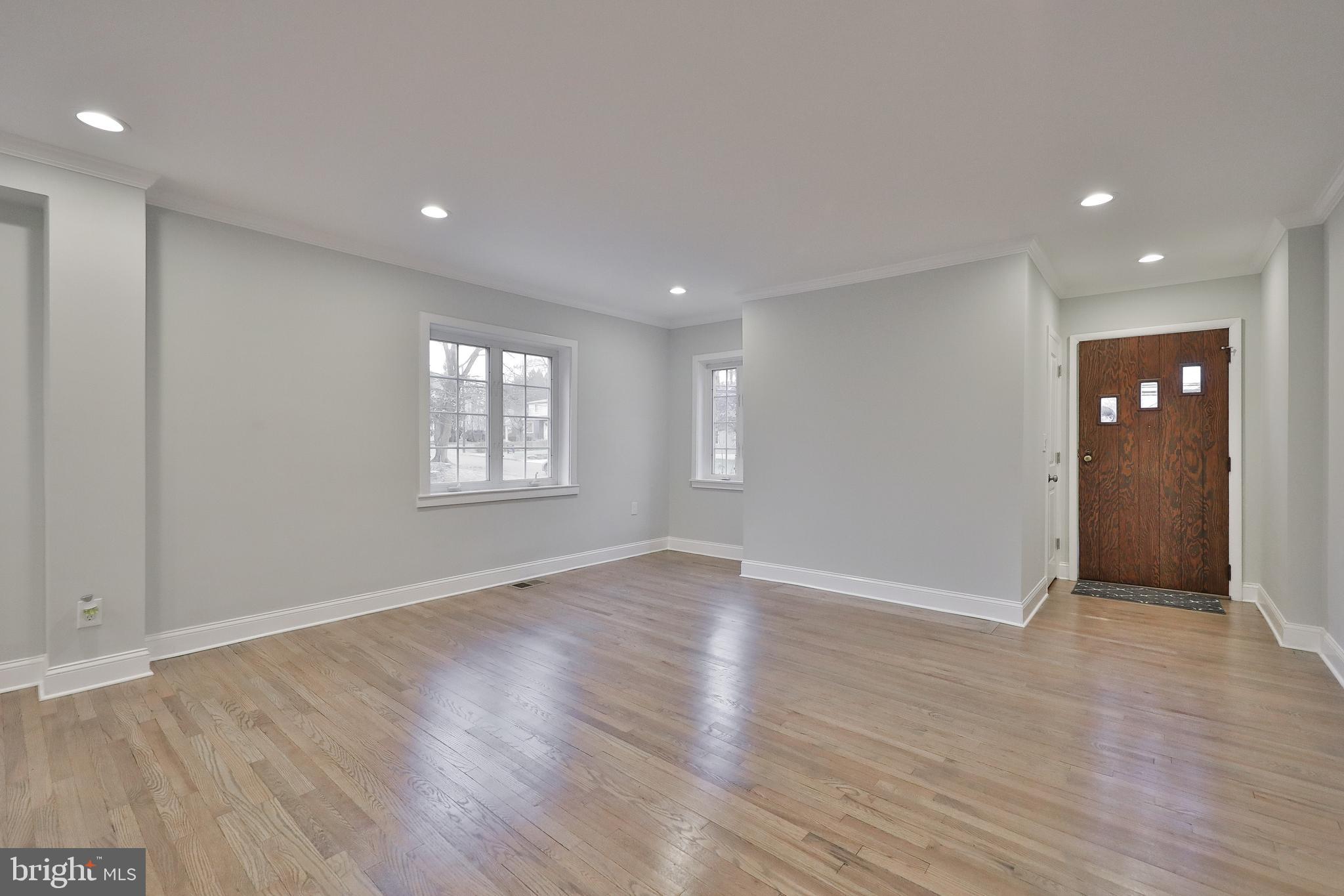 3003 Old Welsh Road Willow Grove, PA 19090 - Photo 3 of 28 Living Room