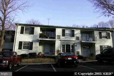 5905 Kingsford Road, Unit 391 Springfield, VA 22152 - Photo 1 of 2 Exterior (Front)