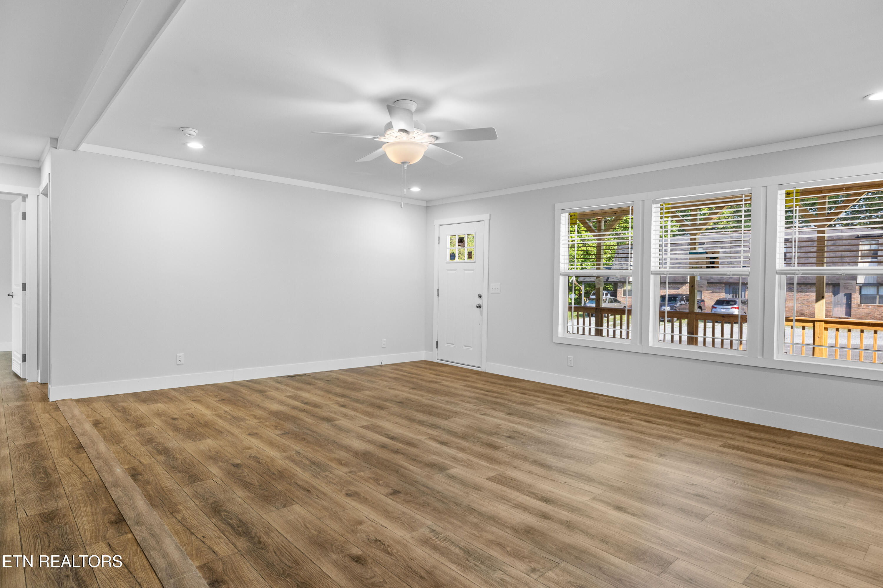 272 Sable Road Spring City, TN 37381 - Photo 9 of 49 272SableRd-4