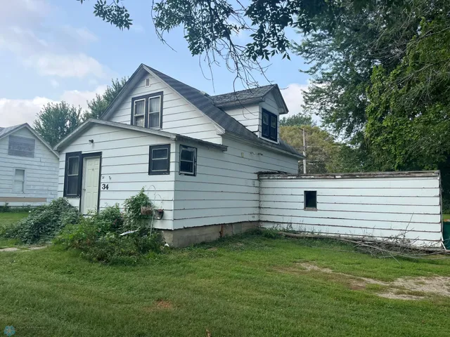 $51,375 | 34 6th Avenue Northeast, Lidgerwood, ND 58053