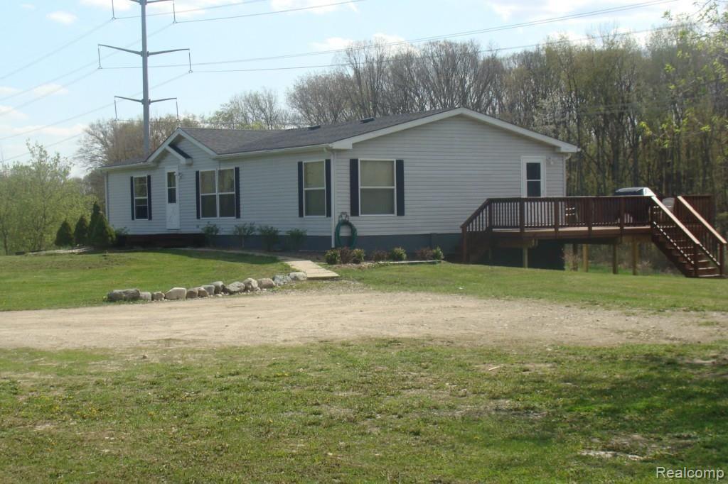 10619 Winterset Road Pinckney, MI 48169 - Photo 9 of 12 DSC01922.jpg