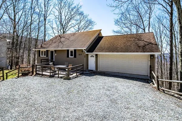$629,900 | 517 Pine Ridge Road, Beech Mountain, NC 28604