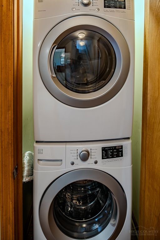 517 Pine Ridge Road Beech Mountain, NC 28604 - Photo 20 of 44