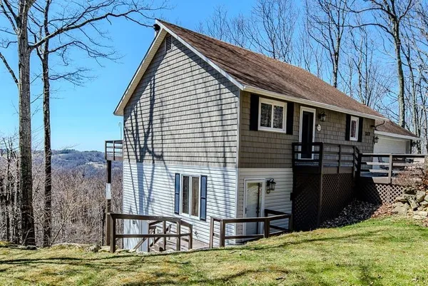 $629,900 | 517 Pine Ridge Road, Beech Mountain, NC 28604