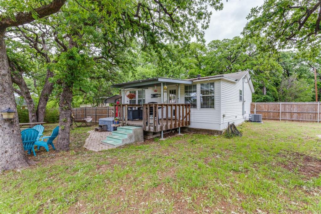12490 Deeds Court Azle, TX 76020 - Photo 21 of 30
