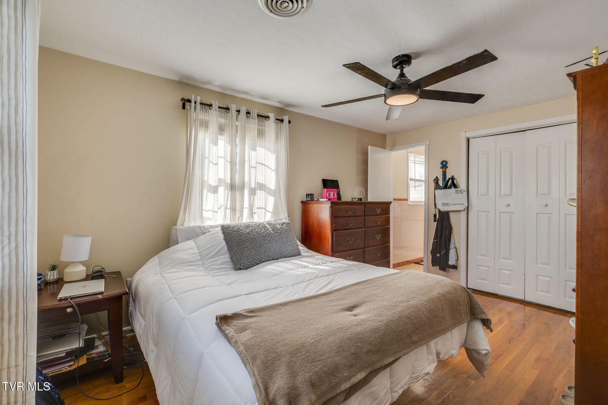 1320 Silver Grove Road Bluff City, TN 37618 - Photo 29 of 61 028