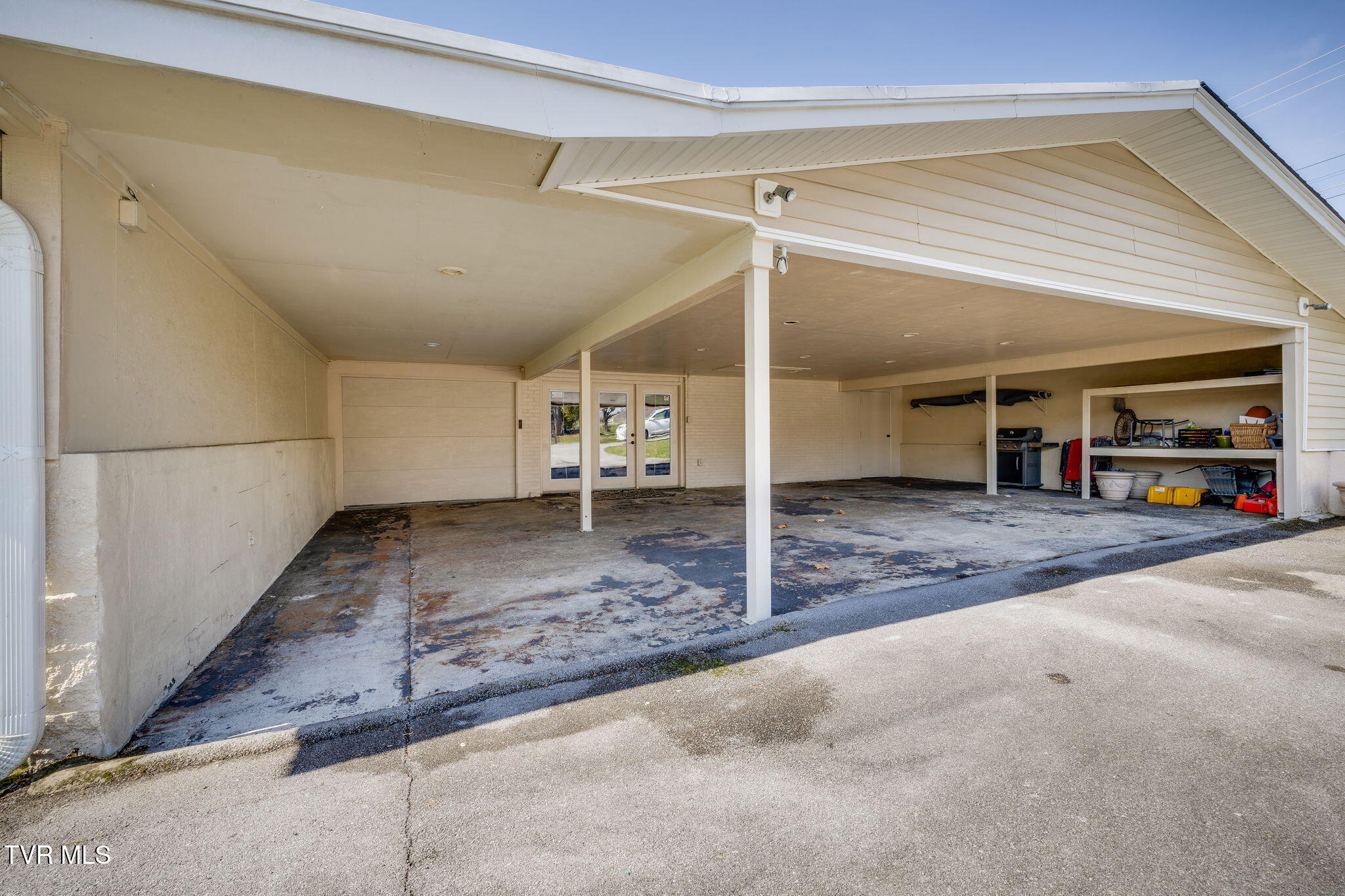 1320 Silver Grove Road Bluff City, TN 37618 - Photo 49 of 61 048