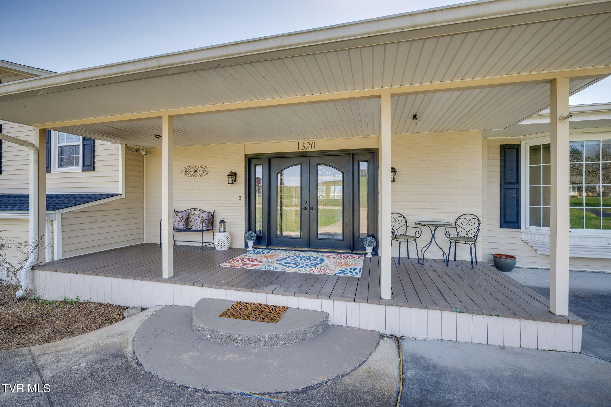 1320 Silver Grove Road Bluff City, TN 37618 - Photo 5 of 61 004