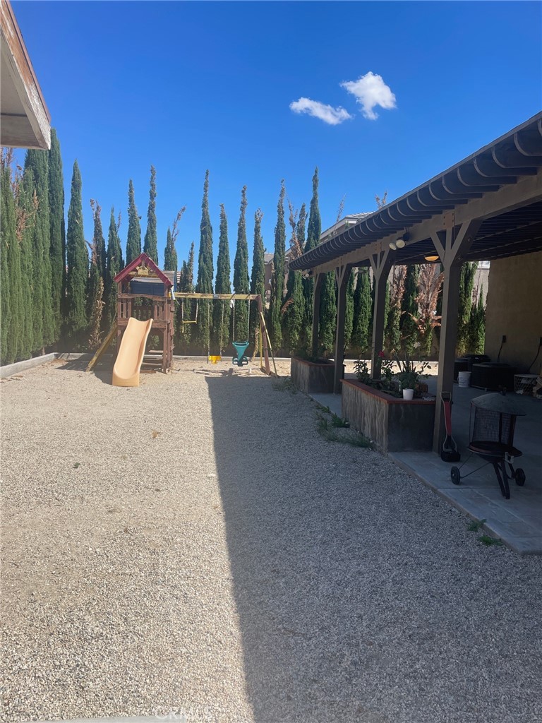 5825 Finchley Road Palmdale, CA 93552 - Photo 27 of 30