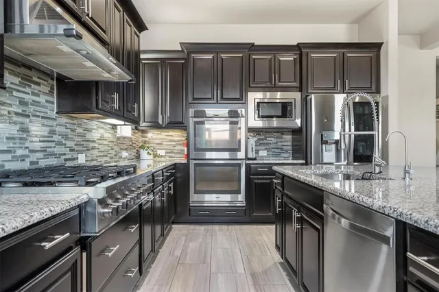 $799,999 | 1020 Wimberly Lane, Northlake, TX 76226