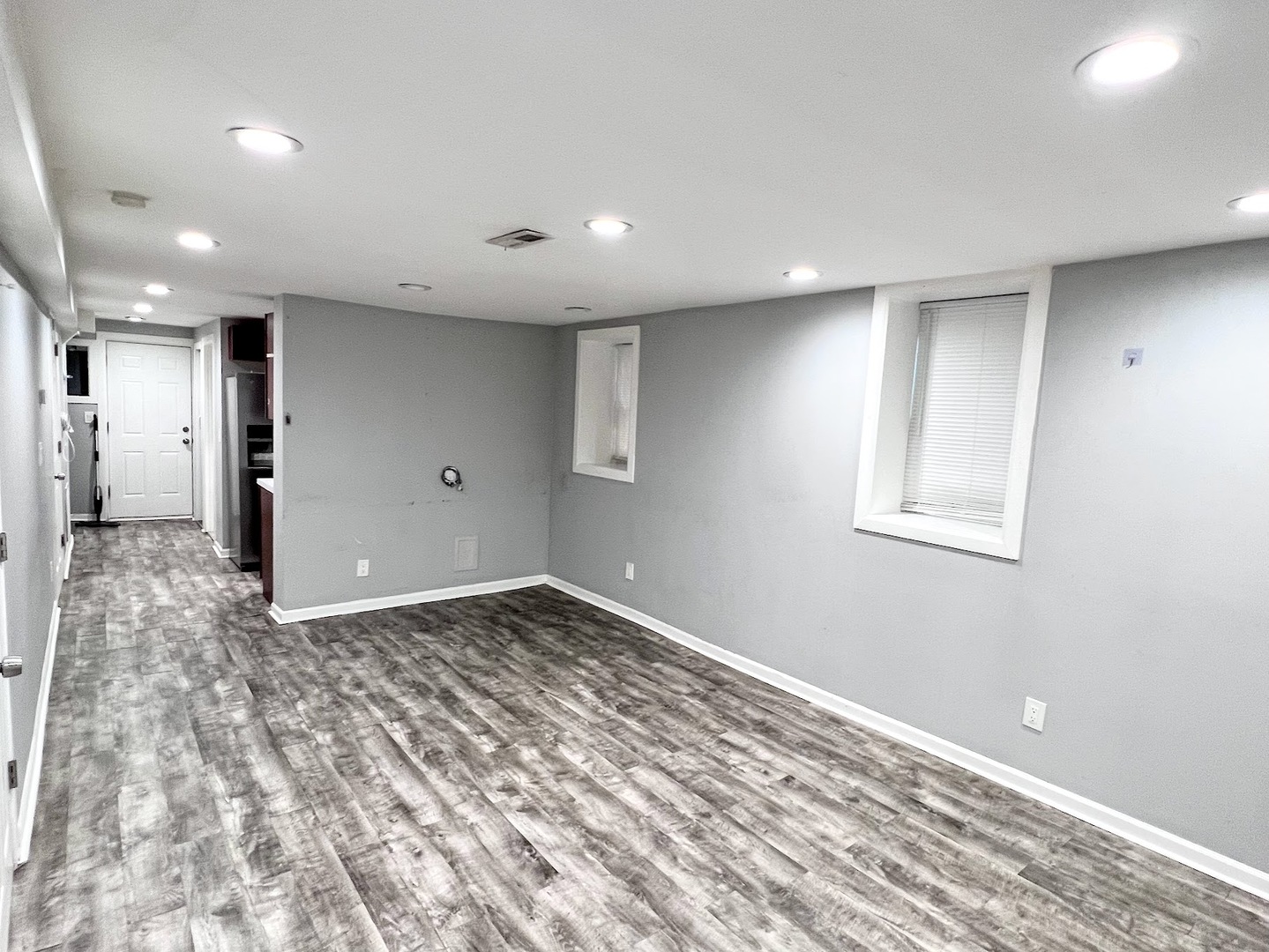 3335 North Kenneth Avenue, Unit G Chicago, IL 60641 - Photo 2 of 13 a view of empty room